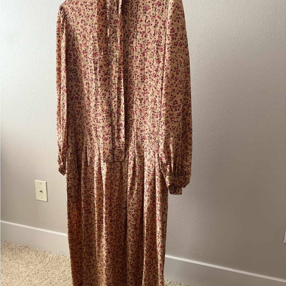 Floral Midi Dress with Puff Sleeves – Vintage-Inspired – Size 10